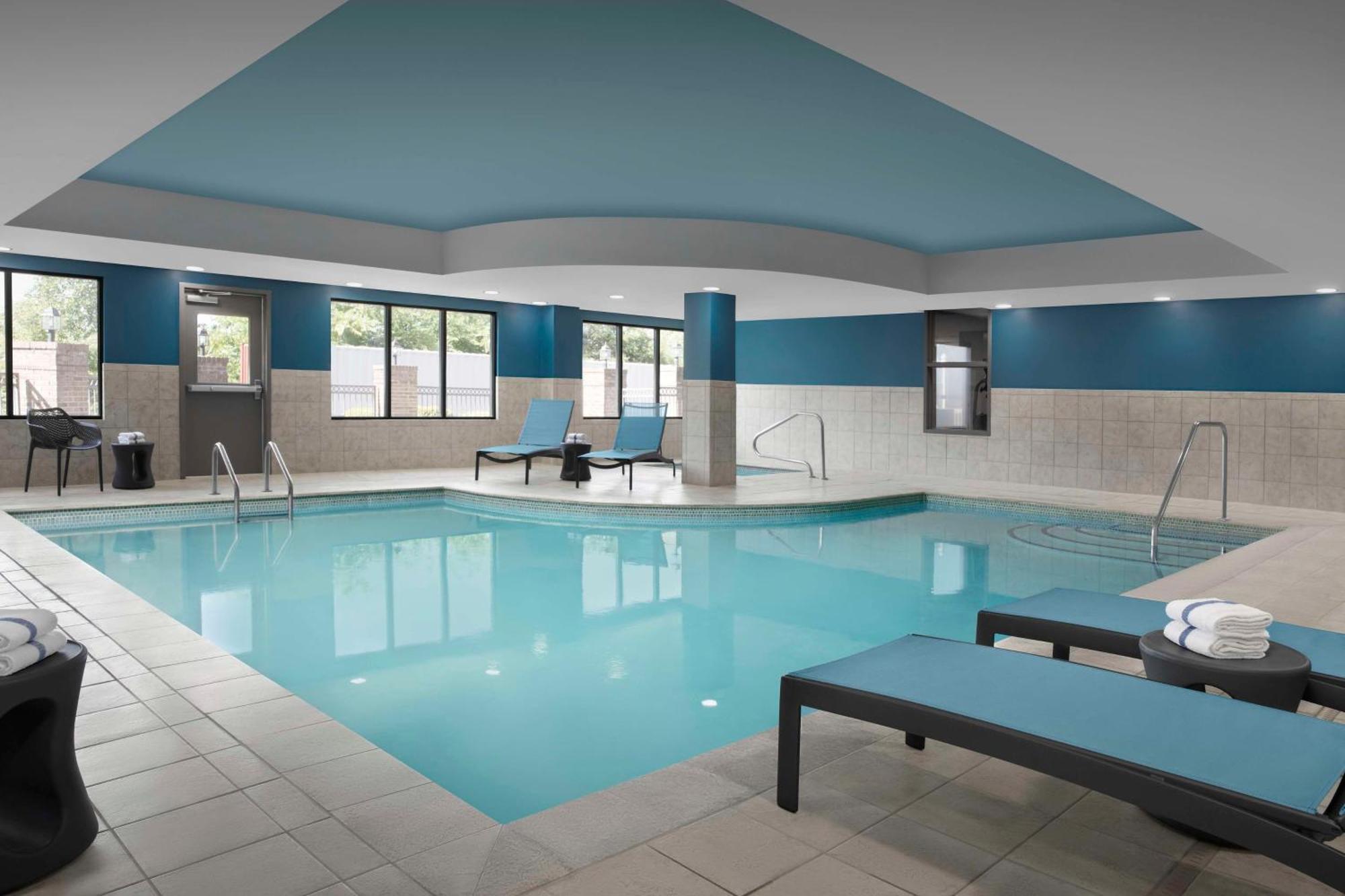 Hampton Hotel 3*